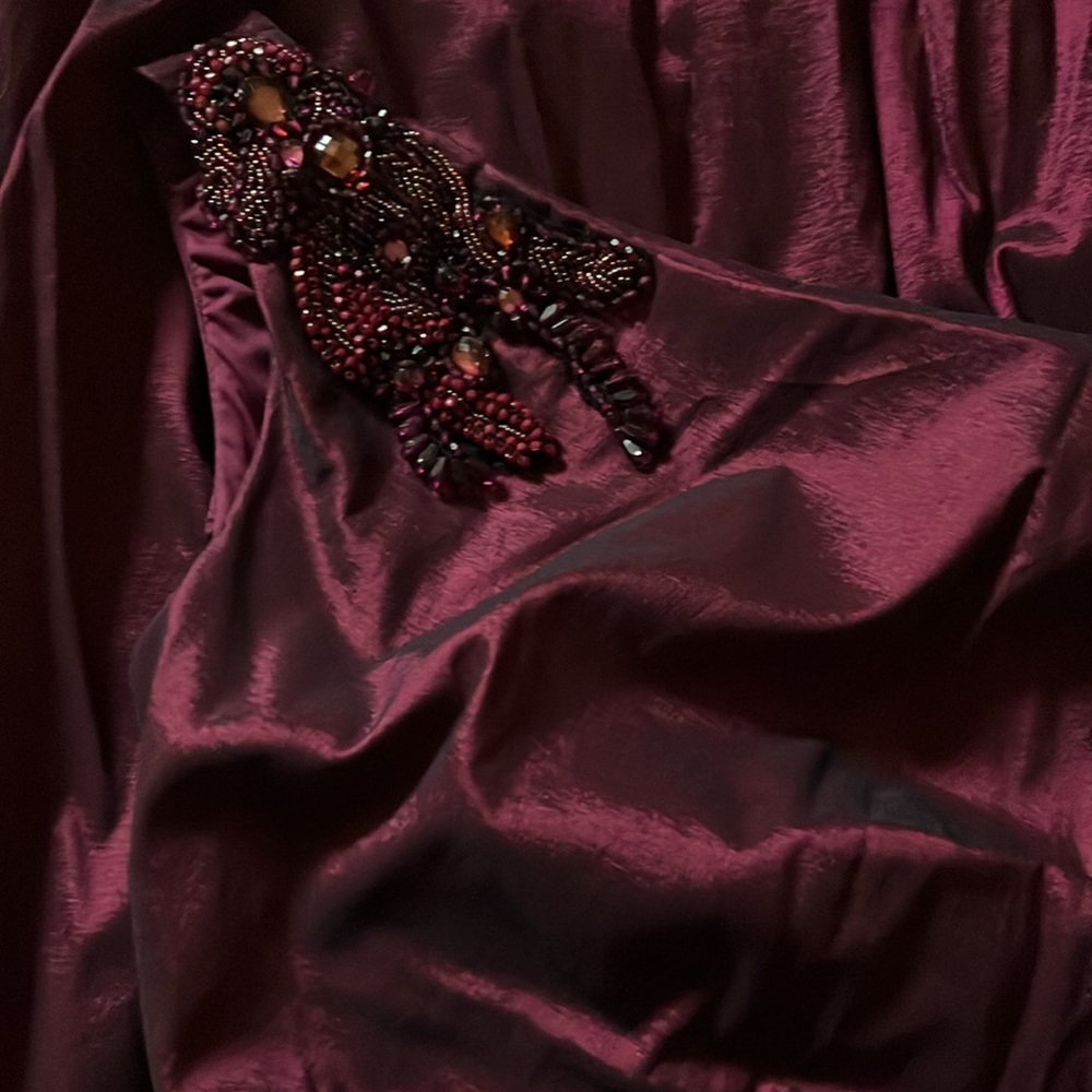 Hailey Adrianna Papell magenta gown - Picture 2 of 5